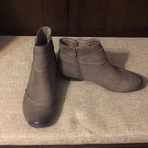 Women’s Taos Model boot